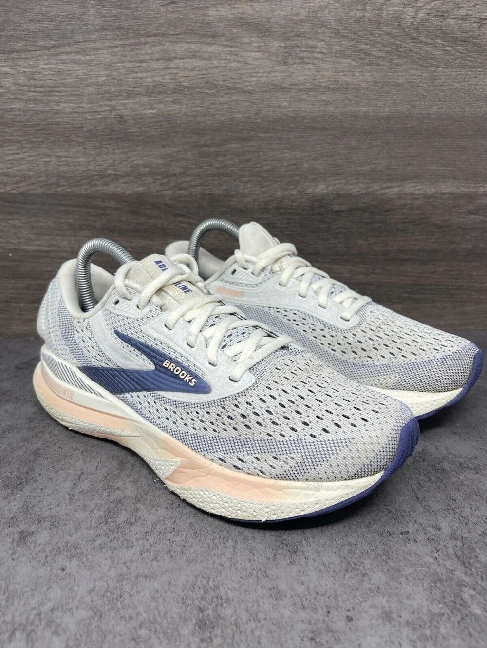 Brooks Adrenaline GTS 24 White Blue Pink Womens Size 8.5 Running Shoes